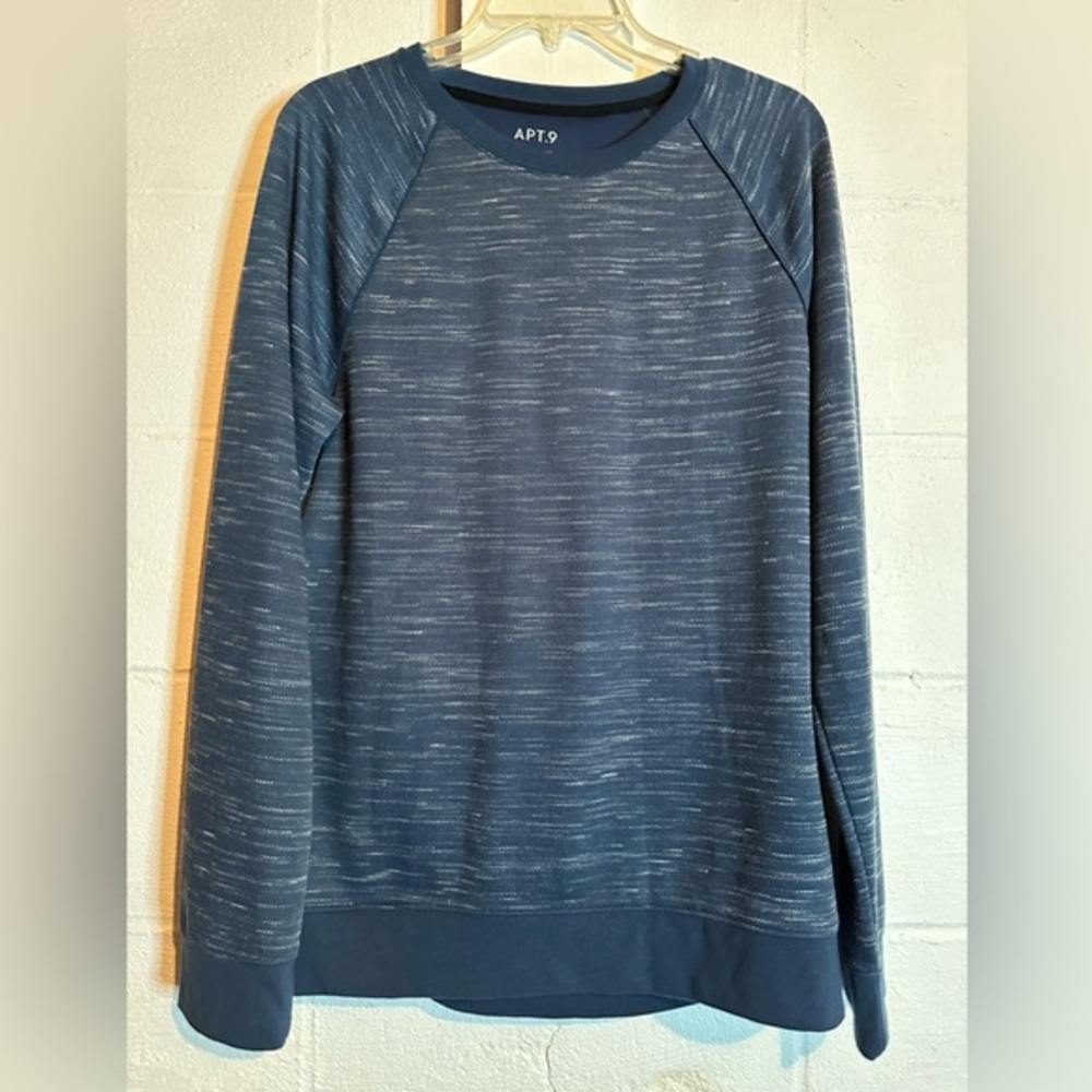 Women's medium Apt 9 premiere flex cewnexk. Lihjr weight NWT